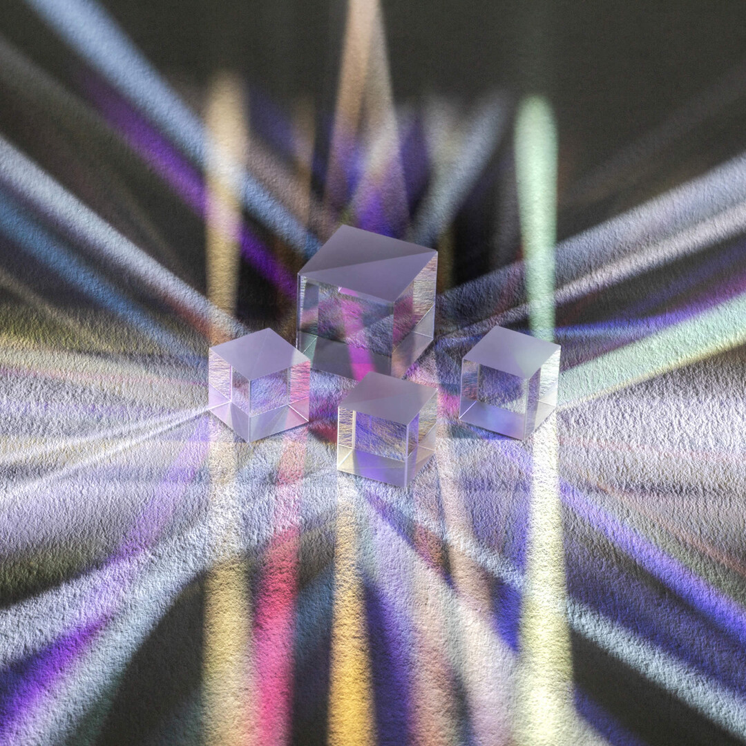 Polarized Beam Splitter